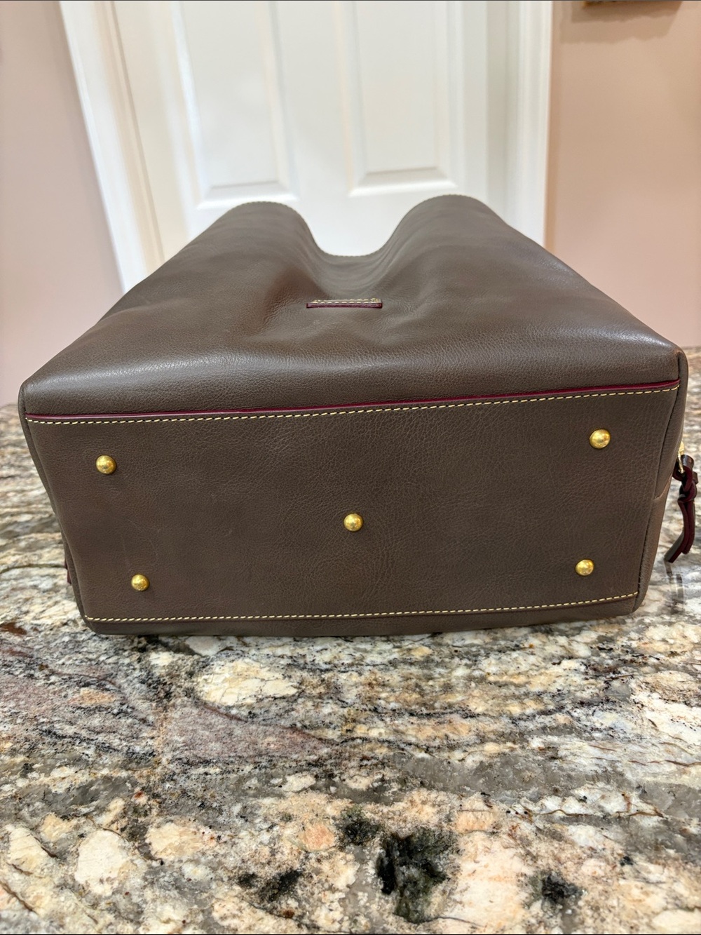 NWT Dooney & Bourke Florentine Leather Large Zip Barlow Satchel in Elephant - Picture 7 of 9